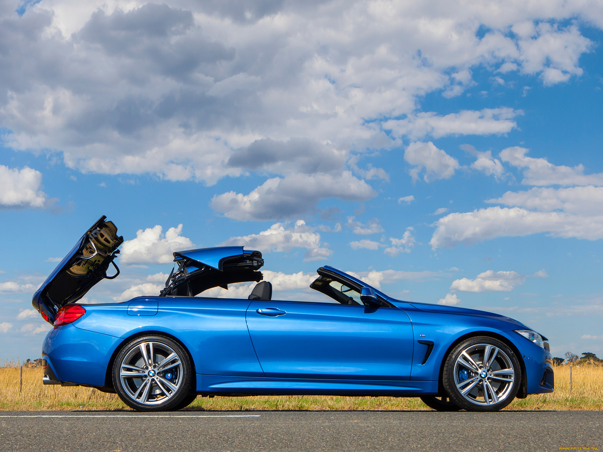 BMW 4 Cabrio Blue